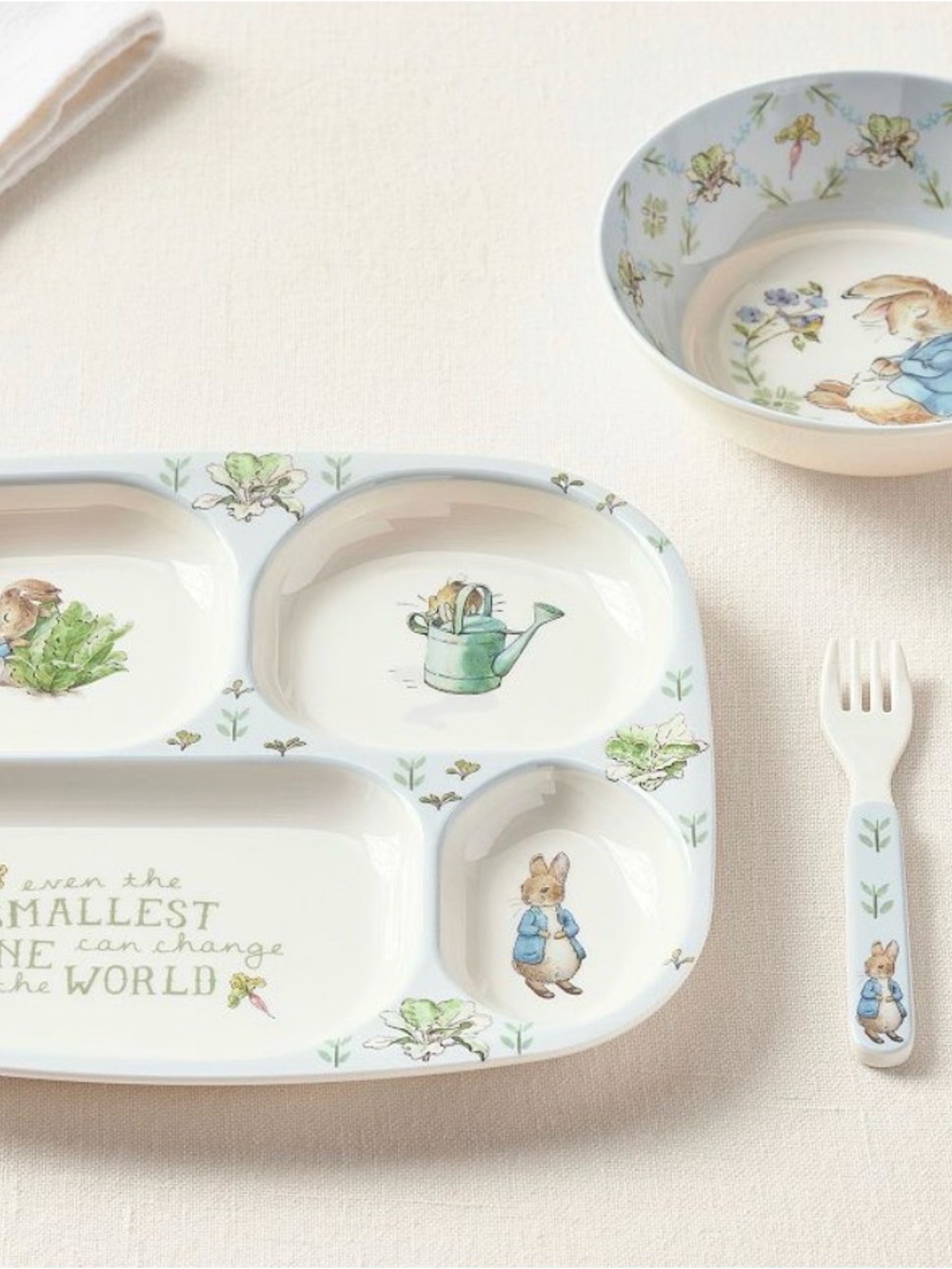Pottery Barn Kids Peter Rabbit Garden Feeding Set - Blue & White